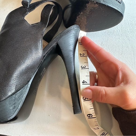 Pelle Moda Peep Toe Platform Heels Elastic Criss Cross Straps Black Size 8.5 - Picture 10 of 11